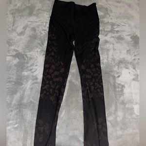 Lulu lemon black & orange cheetah print leggings size 4 never worn